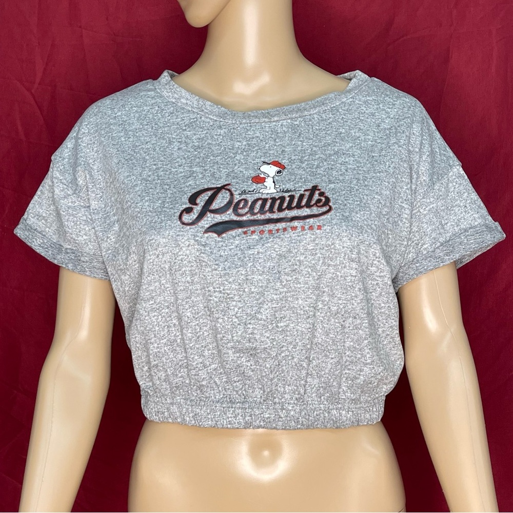 Peanuts Sportswear Snoopy Cropped Top – Medium (NWOT)